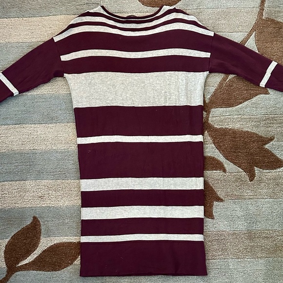 Tommy Bahama 1/2 Sleeve Wool Blend Hobart Dress in in Gray Heather & Rum Berry - Picture 5 of 6